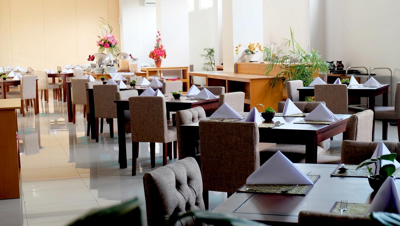 Syariah Radho Hotel Sengkaling Malang Ngoại thất bức ảnh